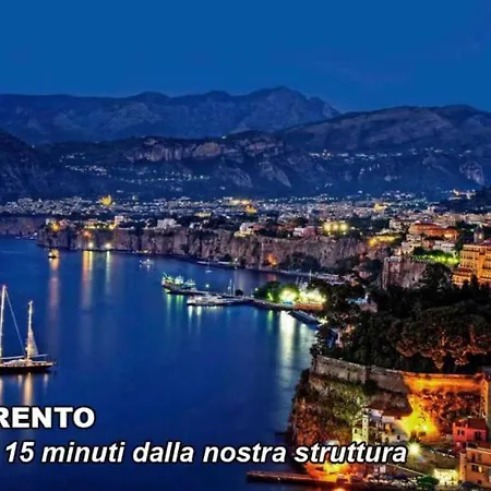 فندق مبيت وإفطار Selaavi Stabia 4*